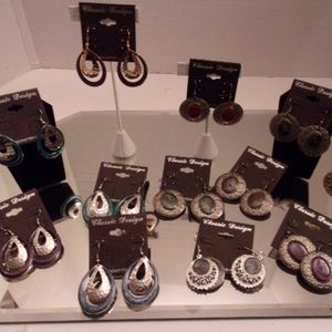 NWTS 12 SETS CLASSIC DES EARRINGS RETAIL $149 C119